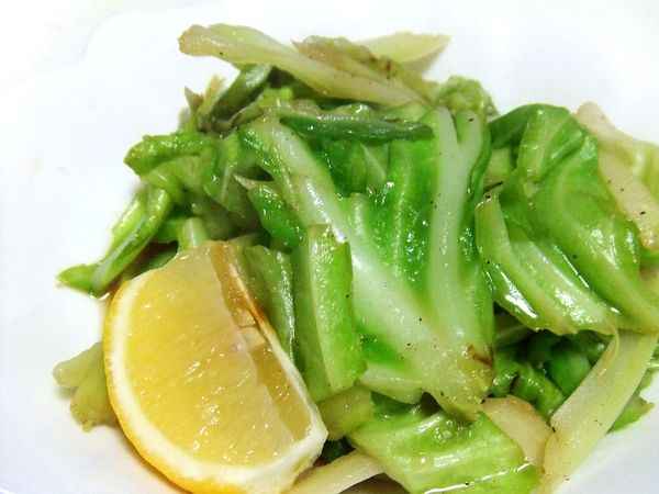 春キャベツの炒め物