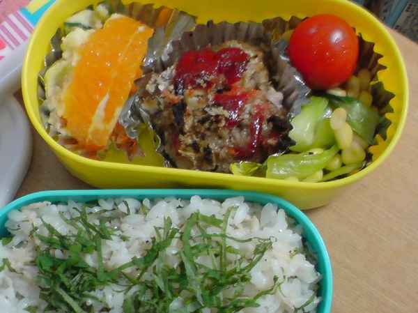 お弁当メンチカップ