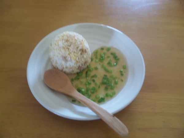 ツナチャーハンのあんかけねぎソース