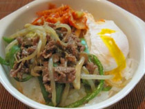青椒肉絲 de ロコモコ風　青椒肉絲丼♪