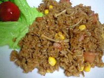 ジャンバラヤ風炊き込みご飯
