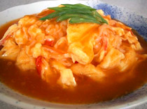 干焼蝦仁の天津飯